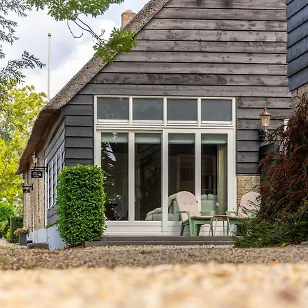 Luxe Het Rijgebint ベッド・アンド・ブレックファスト 3*